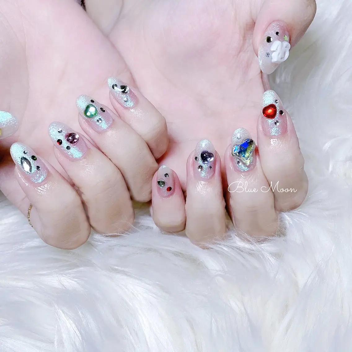 ネイル ハンドネイル フットネイル ハンドケア nail salon Blue Moonのネイルデザイン