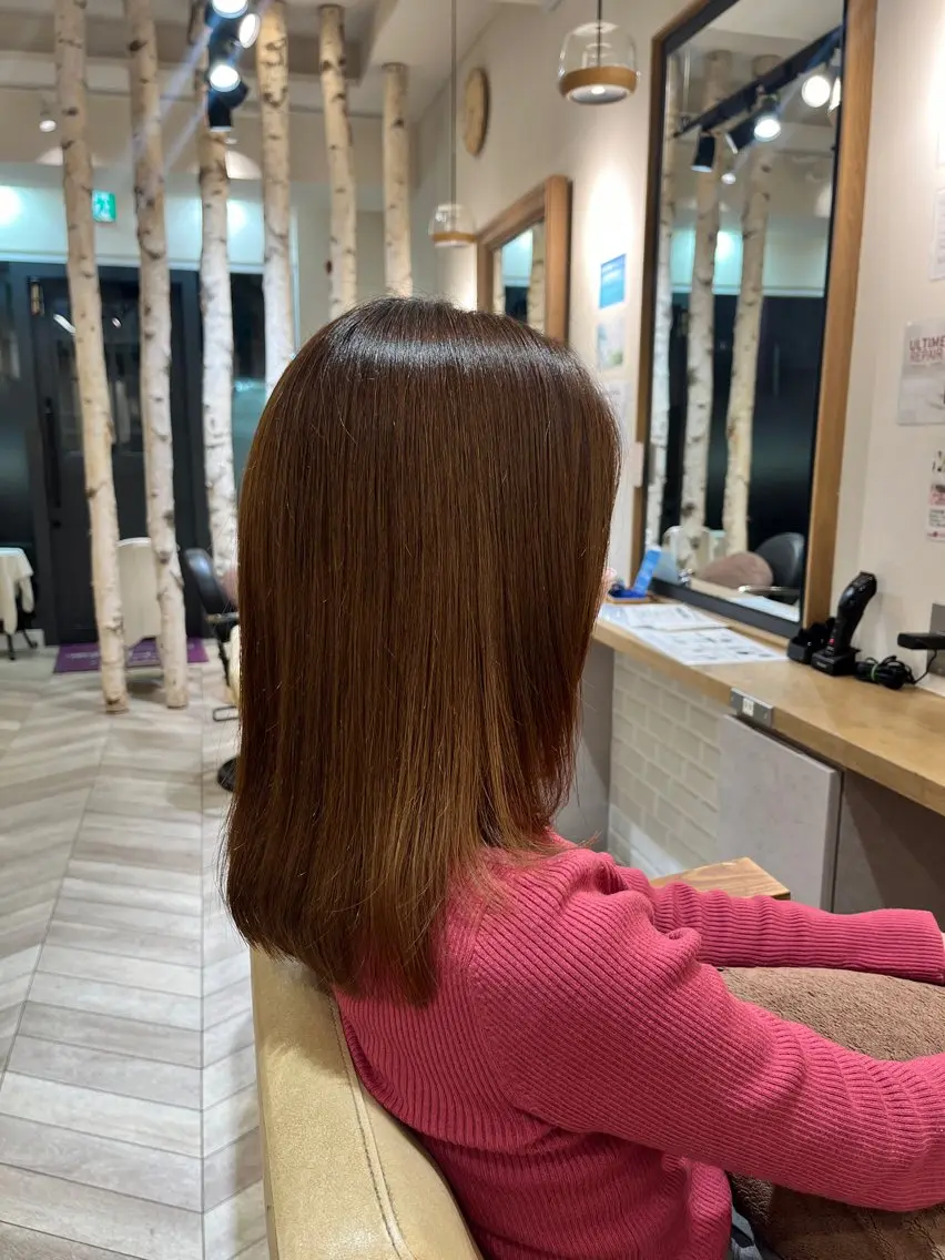 ミディアム 顔まわりレイヤー 顔周りカット レイヤーカット 川崎 唯華のヘアスタイル