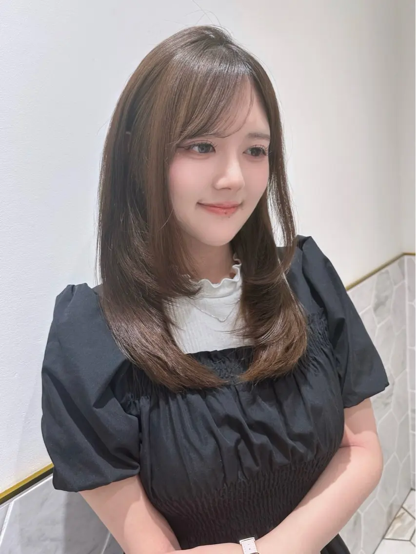 セミロング カラー ミント レイヤーカット カット ヘアカラー 栄/透明感ツヤカラー /Kahoのヘアスタイル