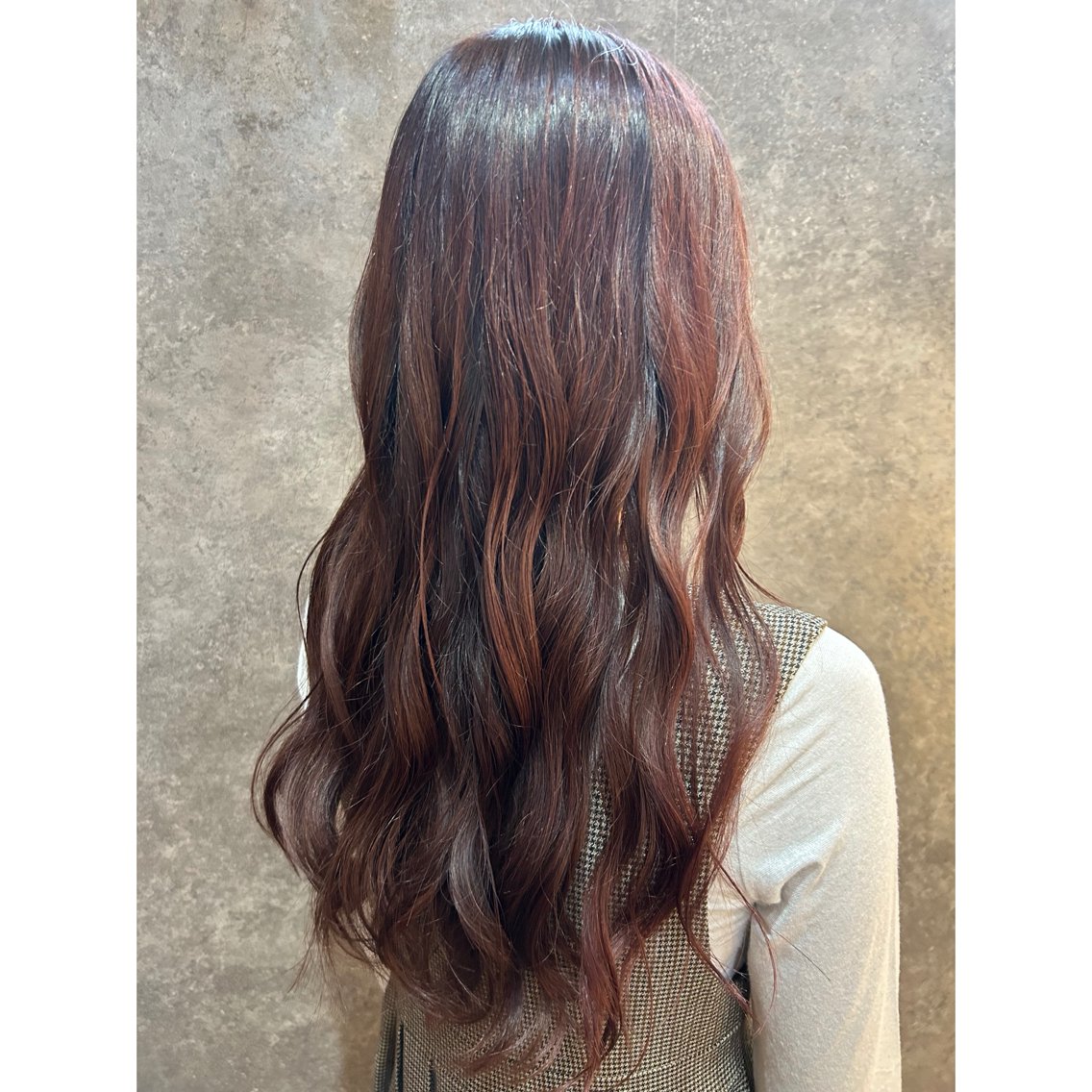 ロング カラー 三木 夏穂のヘアスタイル