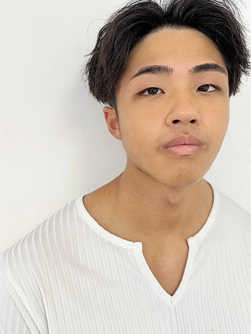 メンズ アイブロウ メンズアイブロウ 眉毛ワックス脱毛 メンズ眉毛🛹日本橋 小伝馬町 人形町の眉毛・アイブロウイメージ