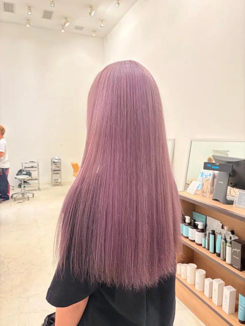 ロング ヘアカラー 羽鳥 菜々子のヘアスタイル