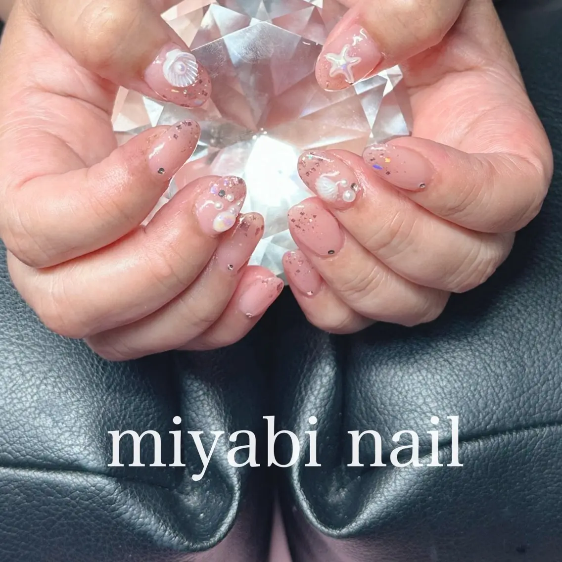 ネイル ジェルネイル ラメ(グリッター) 持ち込み ピンク 夏ネイル ハンドネイル miyabi nail 桂川駅近くのネイルデザイン