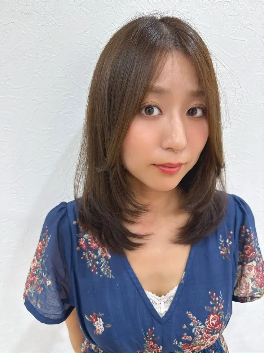 ミディアム カラー ミディアムレイヤー レイヤーカット 原田 健斗のヘアスタイル