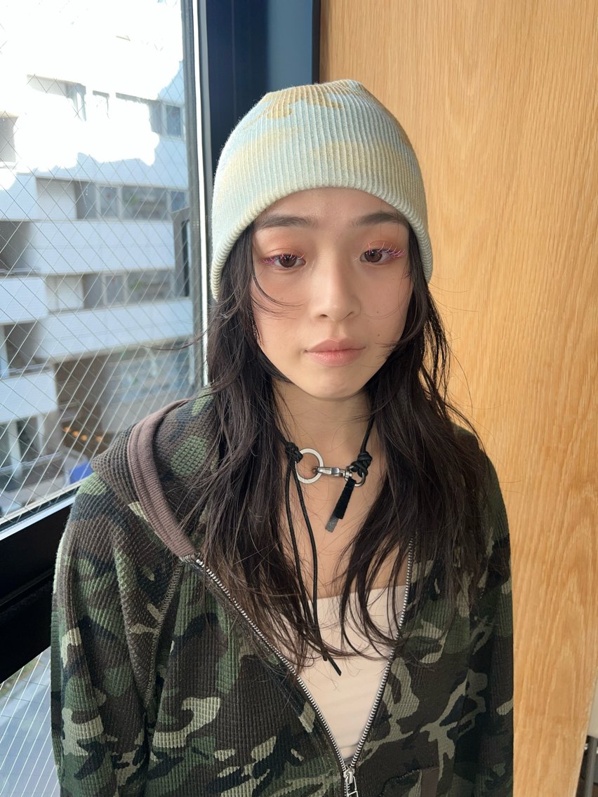 セミロング カラー NERO　清水 美琴のヘアスタイル