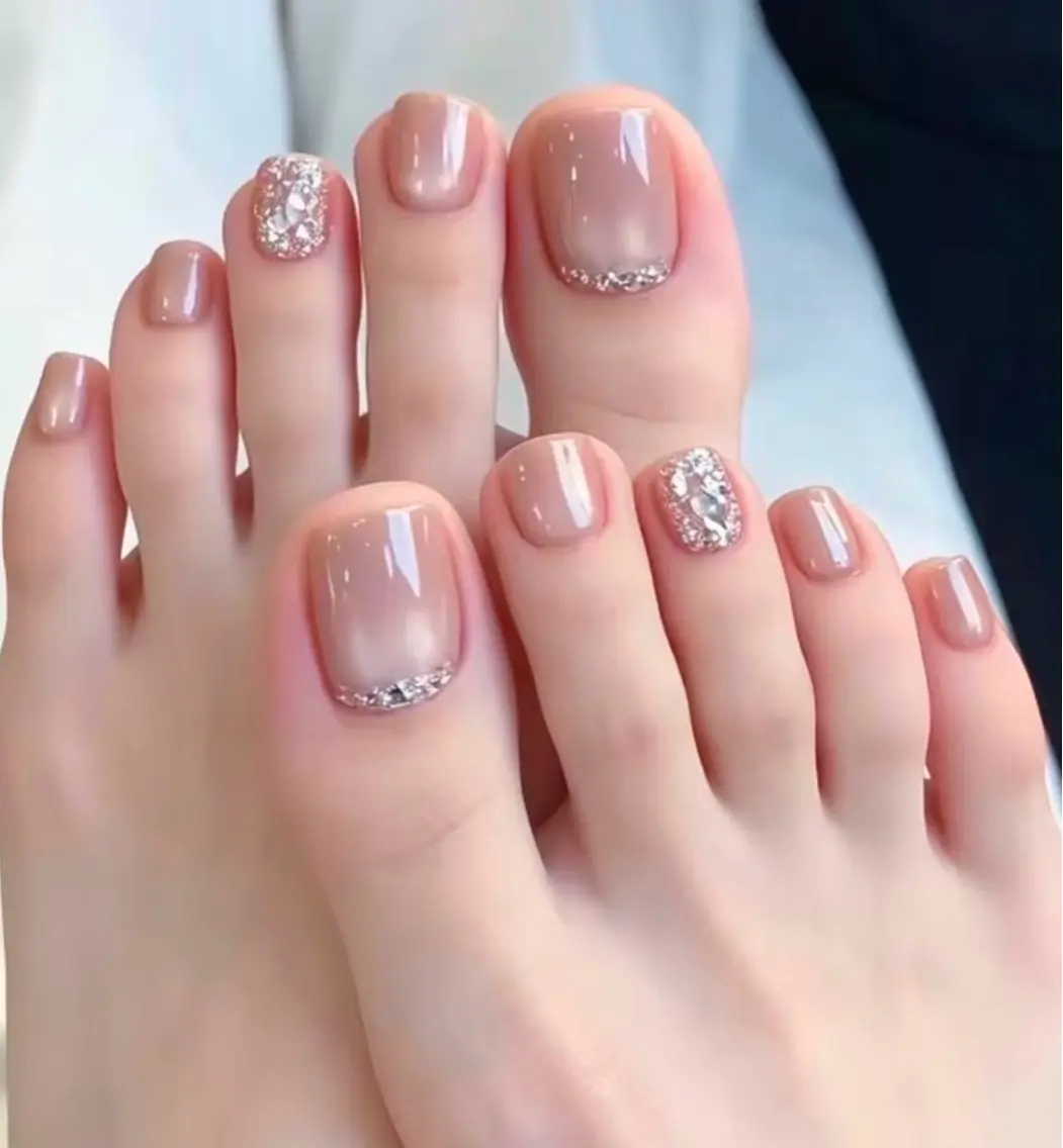 ネイル フットネイル H3 Nail Tsuki🦋💙のネイルデザイン