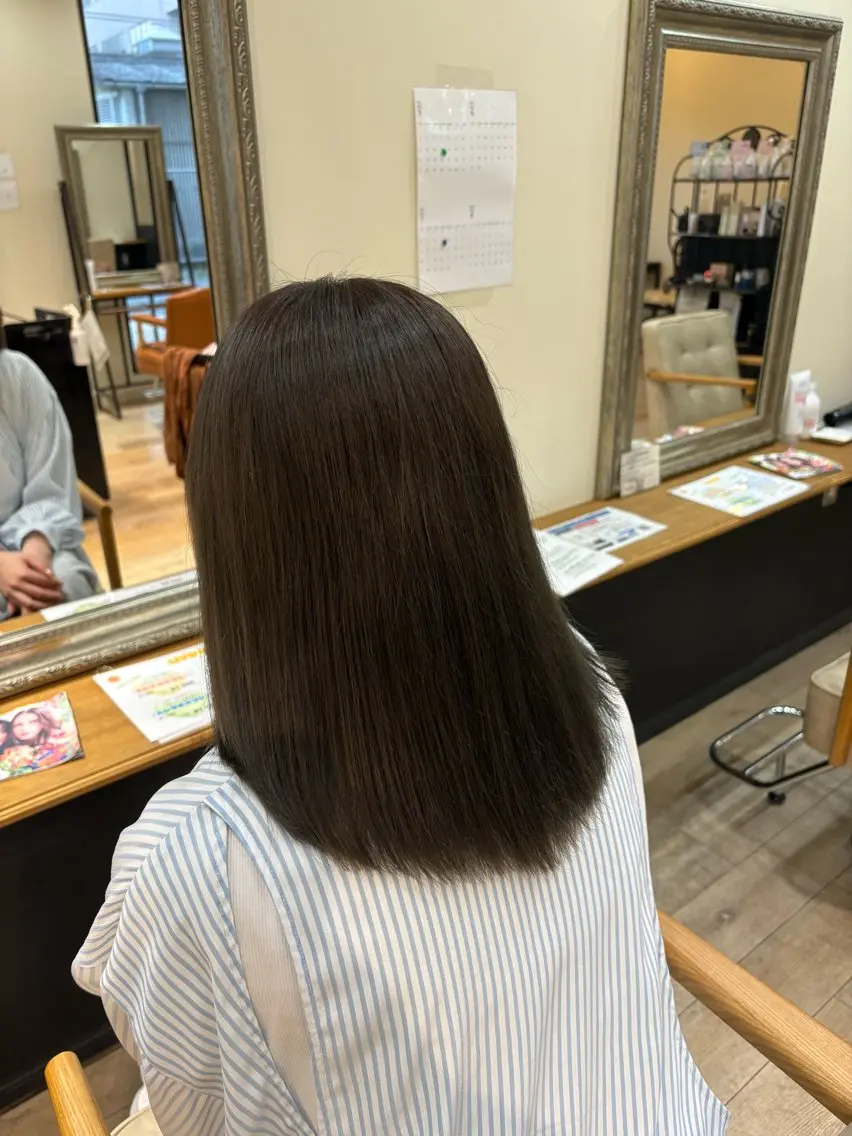 ミディアム カット トリートメント しおり🍬 KOKORO🤍のヘアスタイル