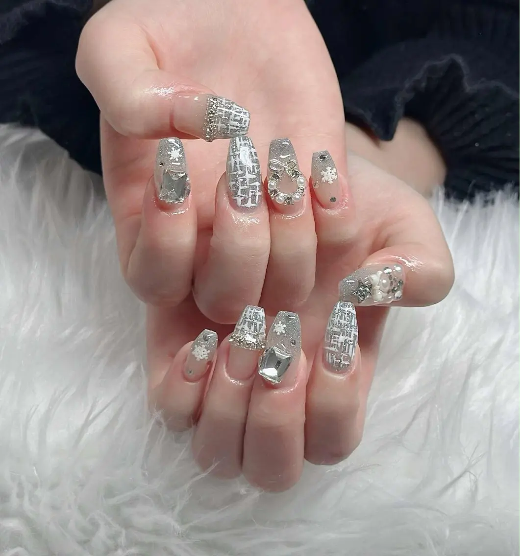 ネイル フレンチネイル ジェルネイル ハロウィン 韓国ネイル マグネットネイル ハンドネイル Hbaby nailのネイルデザイン