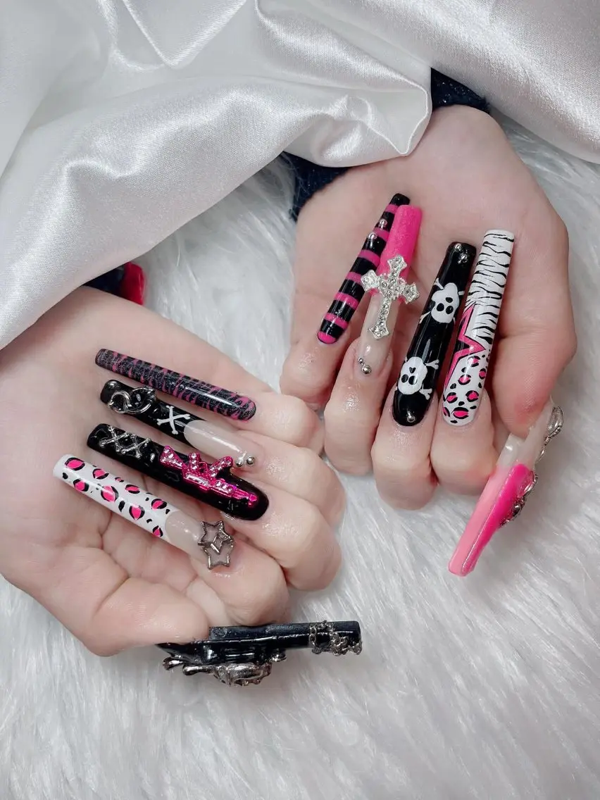 ネイル ハンドネイル Queen Nail Salonのネイルデザイン