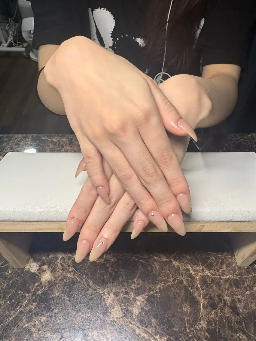 ネイル ハンドネイル IROHA Nail 烏丸店 木湖奈のネイルデザイン