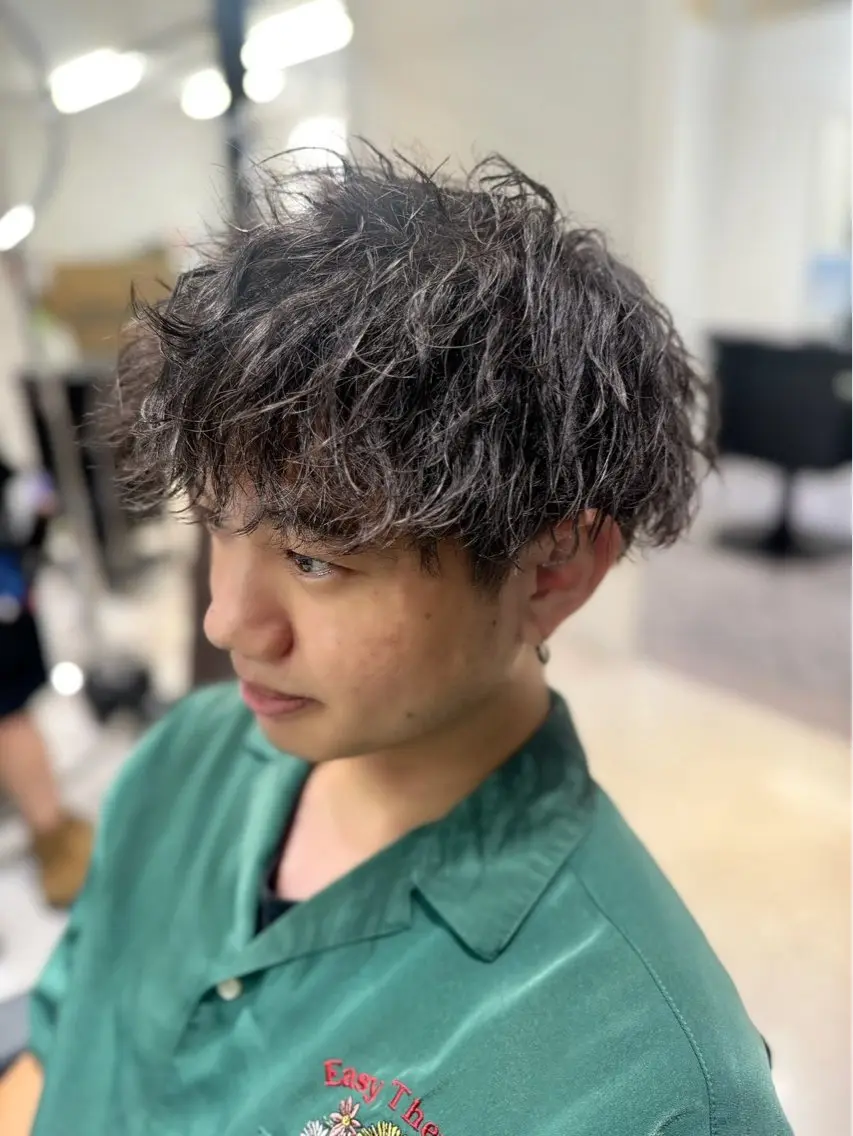 パーマ メンズ パーマ よしえ /心斎橋パーマモデルのヘアスタイル