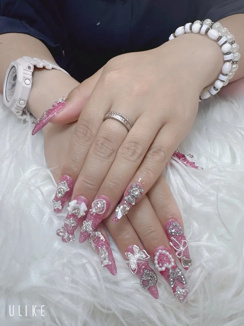 ネイル ネイルチップ UMIE  NAIL かんえのネイルデザイン