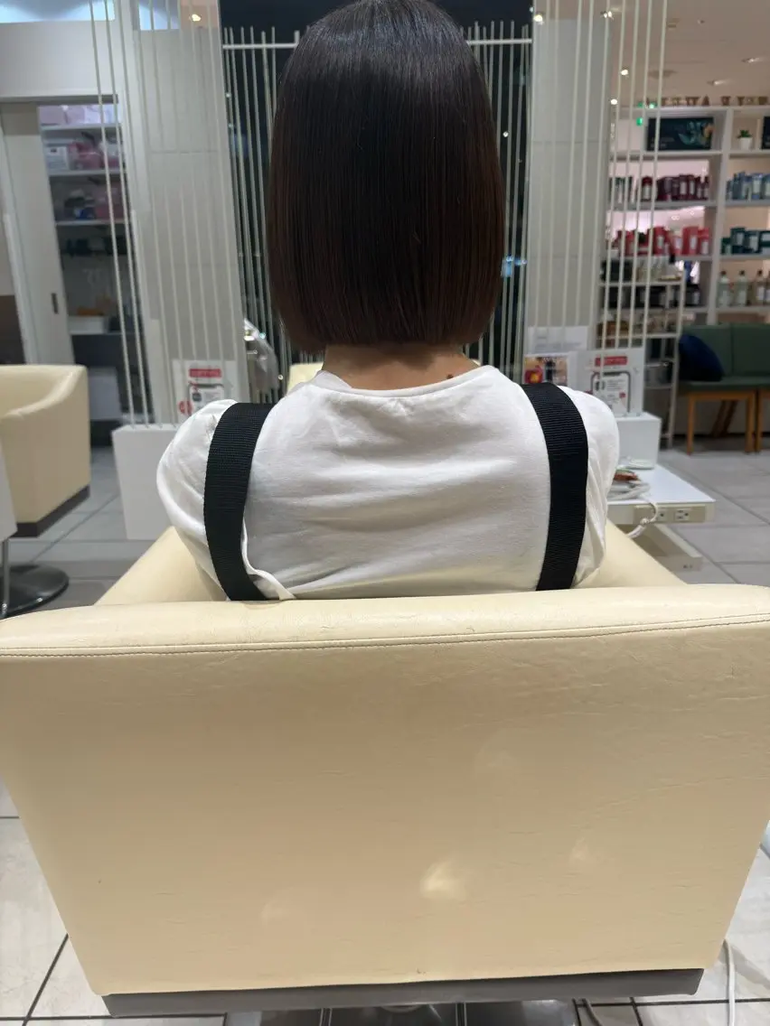 ミディアム ボブ 若生 神のヘアスタイル