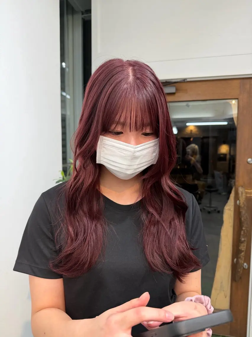 ロング ヘアカラー 𝐍𝐎𝐀 /ブリーチカラーのヘアスタイル