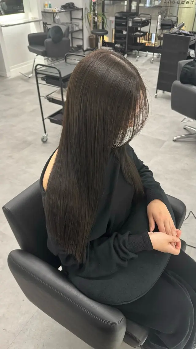 ロング ヘアカラー 中島 涼葉のヘアスタイル
