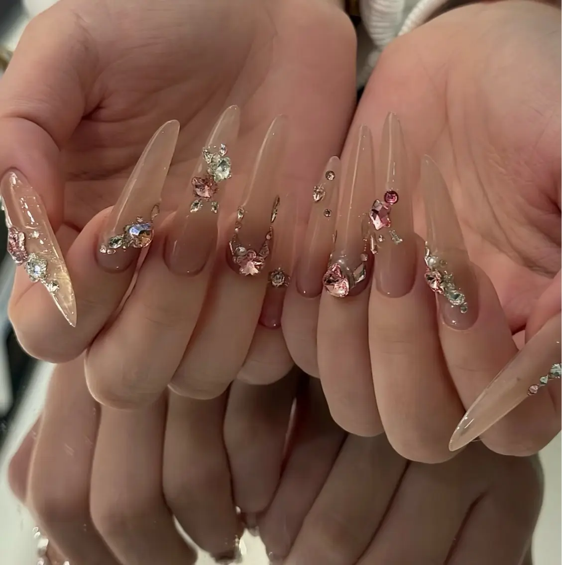 ネイル フットネイル フレンチネイル グラデーション 氷ネイル・うるうるネイル 韓国ネイル ハンドネイル Mixx Nail_ Studioのネイルデザイン