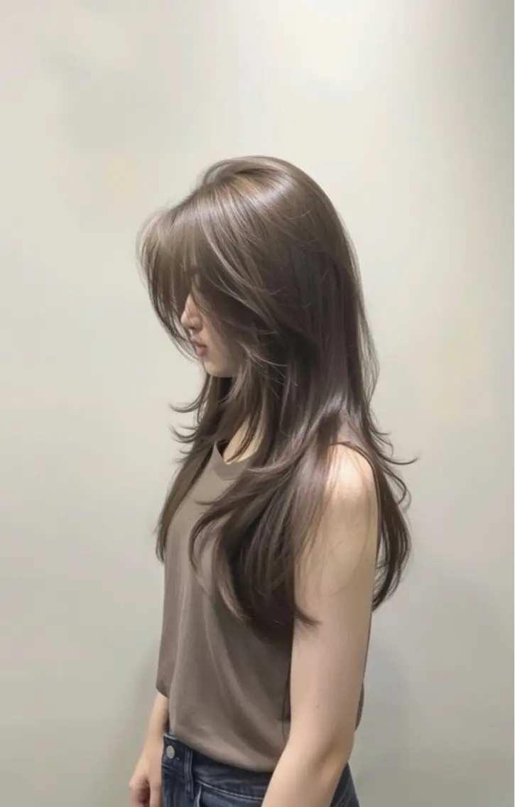 セミロング カラー カット ヘアカラー トリートメント 鈴木 一貴のヘアスタイル