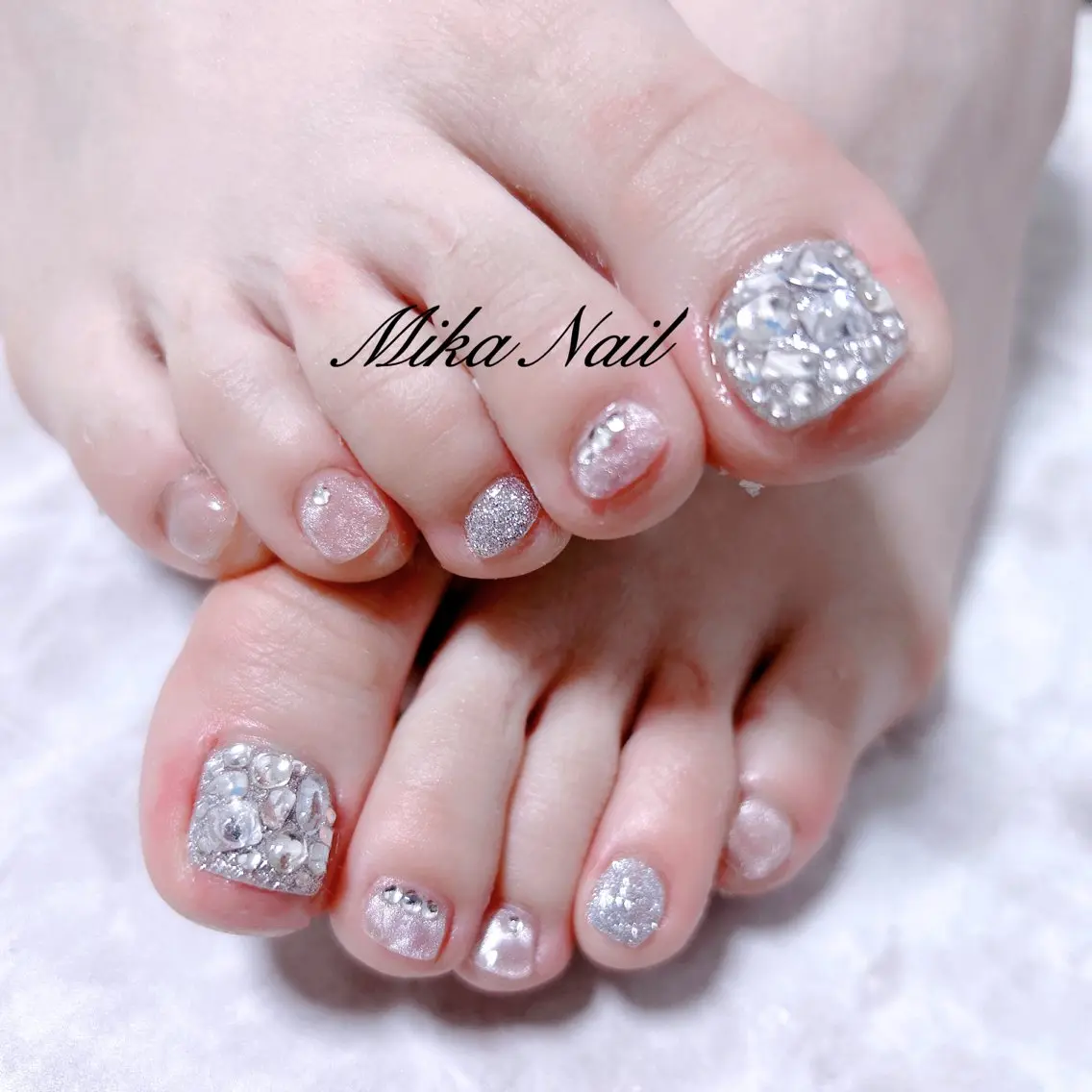 ネイル フットネイル ジェルネイル ラメ(グリッター) マグネットネイル Mika Nailのネイルデザイン
