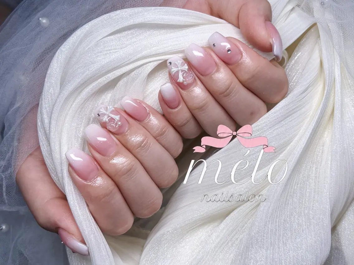 ネイル ハンドネイル 𝒦𝐸𝐼𝒩𝒜 ♡のネイルデザイン