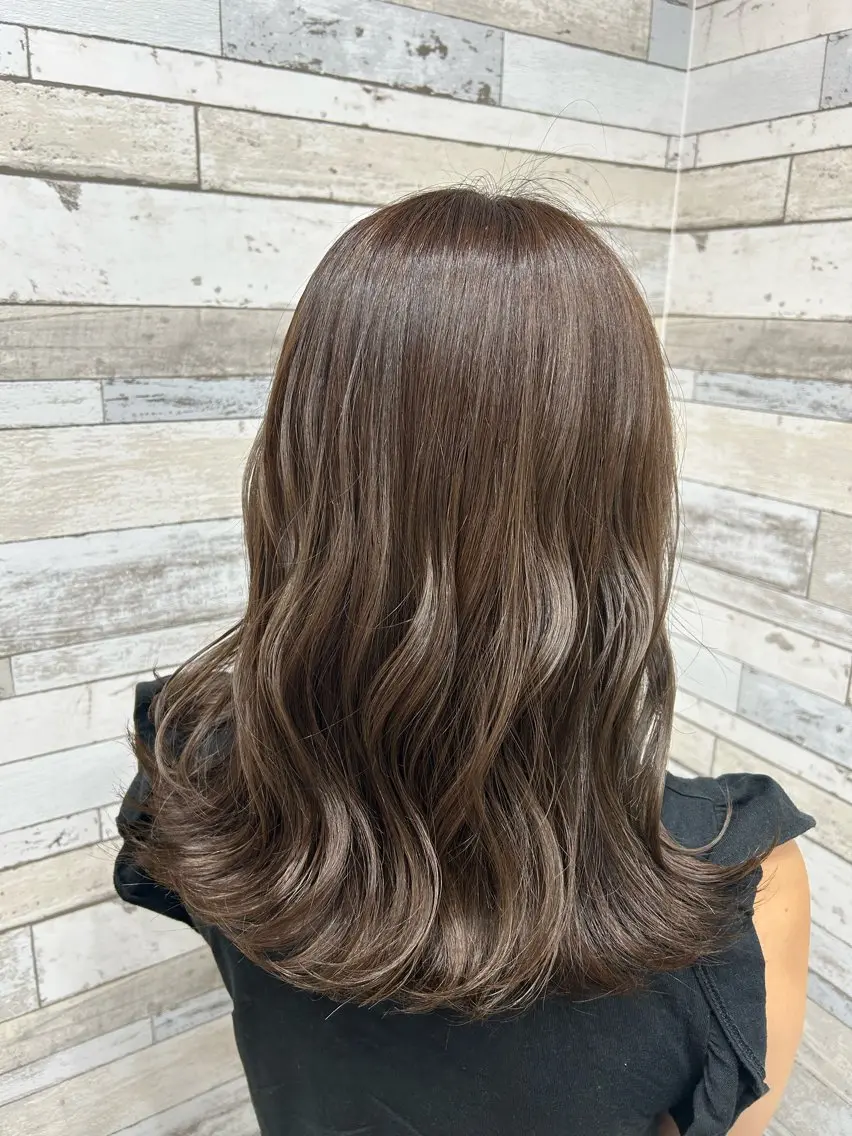 セミロング Picasso かせぎのヘアスタイル