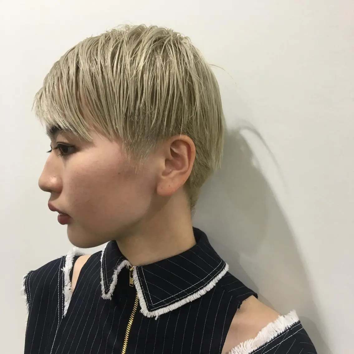 ショート カラー KONOMI スタイリストのヘアスタイル