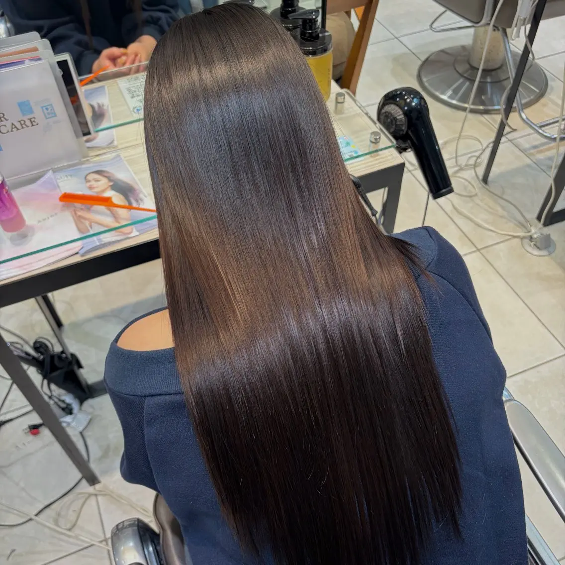 ロング 縮毛矯正 縮毛矯正 トリートメント 🩶赤み消しカラー 🐈⬛荻野美思🐾のヘアスタイル