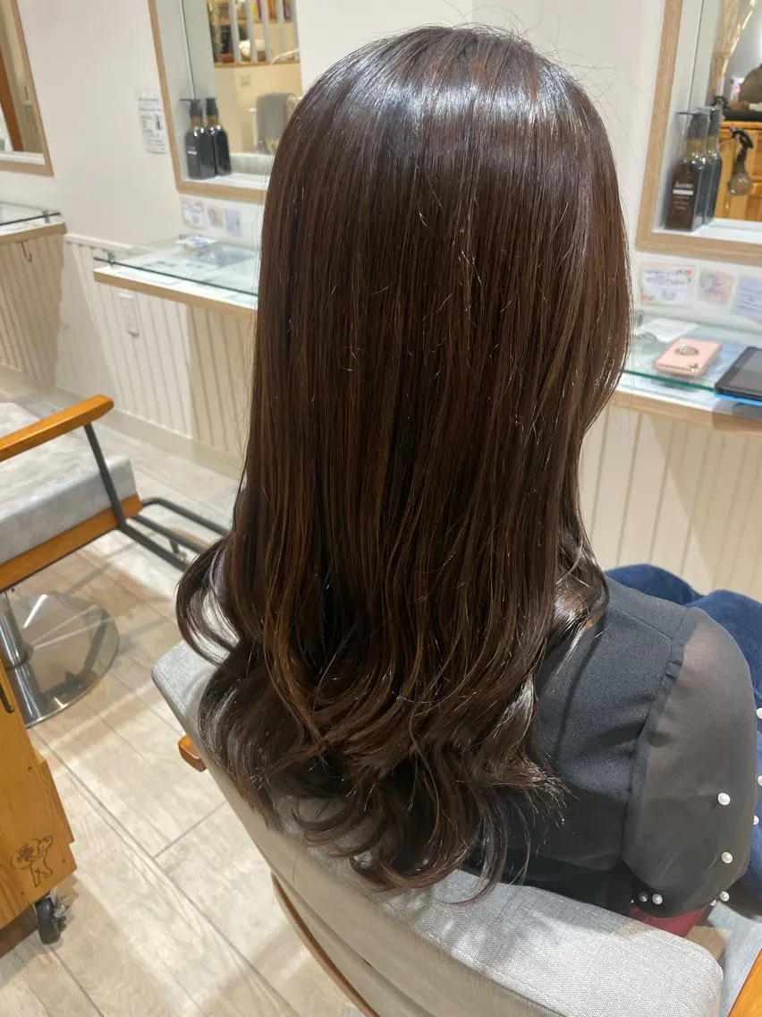 ロング ヘアカラー 大川 夏実のヘアスタイル