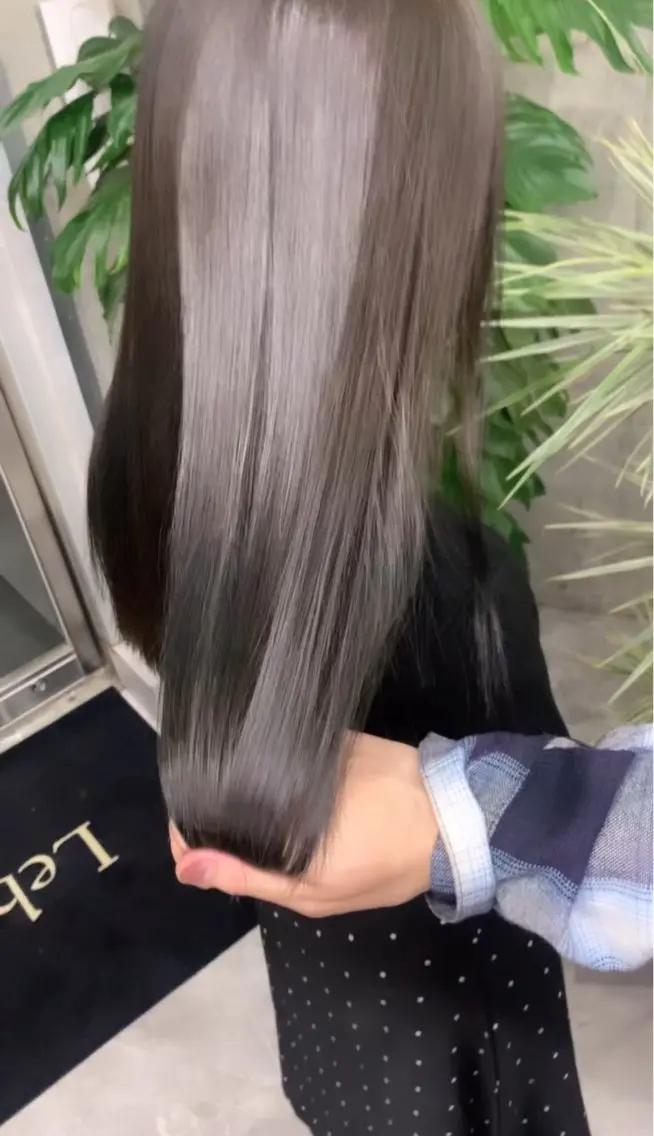 ロング 菊地 万佐久のヘアスタイル