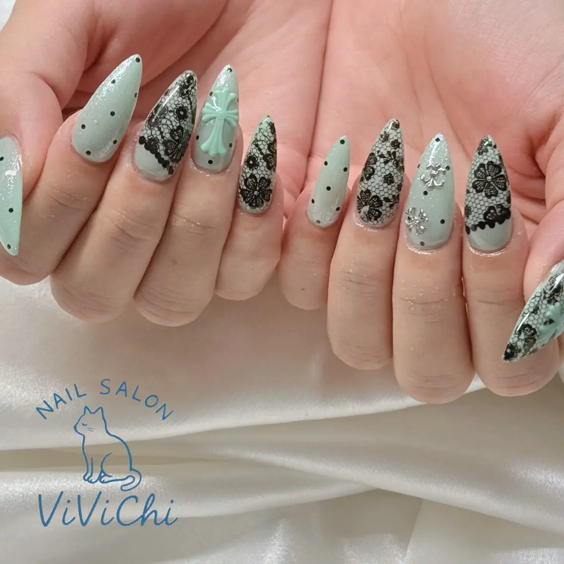 ネイル ハンドネイル ViViChi 梨帆のネイルデザイン