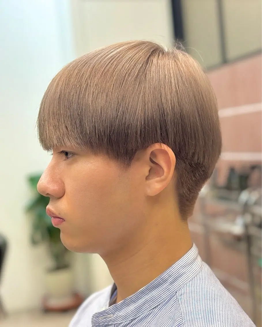 カラー メンズ メンズブリーチ メンズハイトーン ベージュカラー ブリーチ 透明感カラー カット ヘアカラー 高橋一平 elima byのヘアスタイル