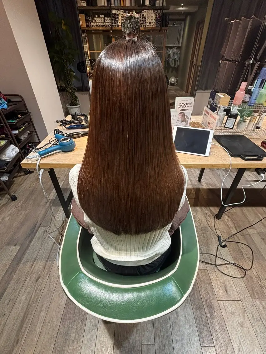 ロング 縮毛矯正 渡邊 陽大のヘアスタイル