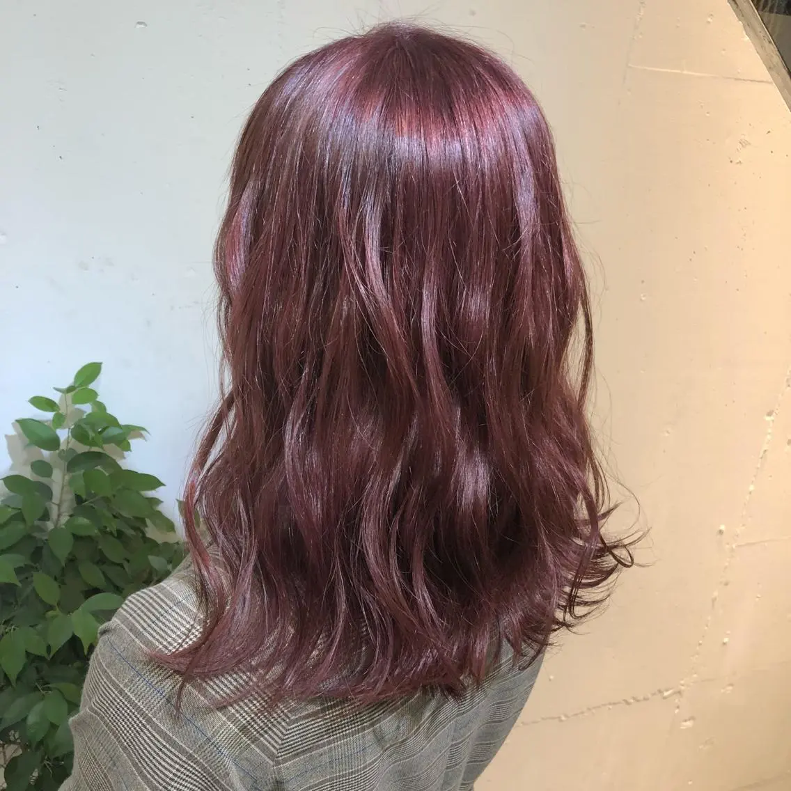 ロング カラー パーマ ヘアアレンジ 八巻 晴香のヘアスタイル