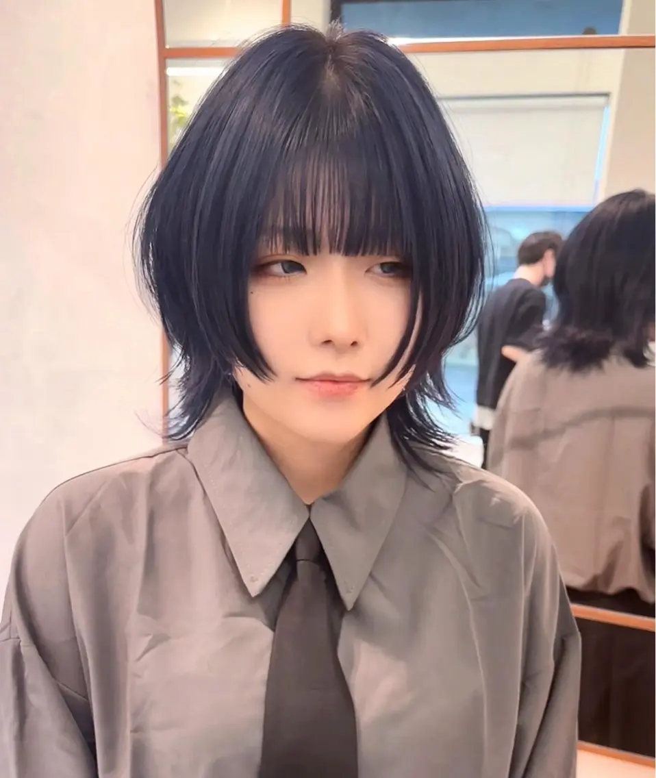 セミロング カラー ヘアカラー トリートメント 手塚 亮汰のヘアスタイル