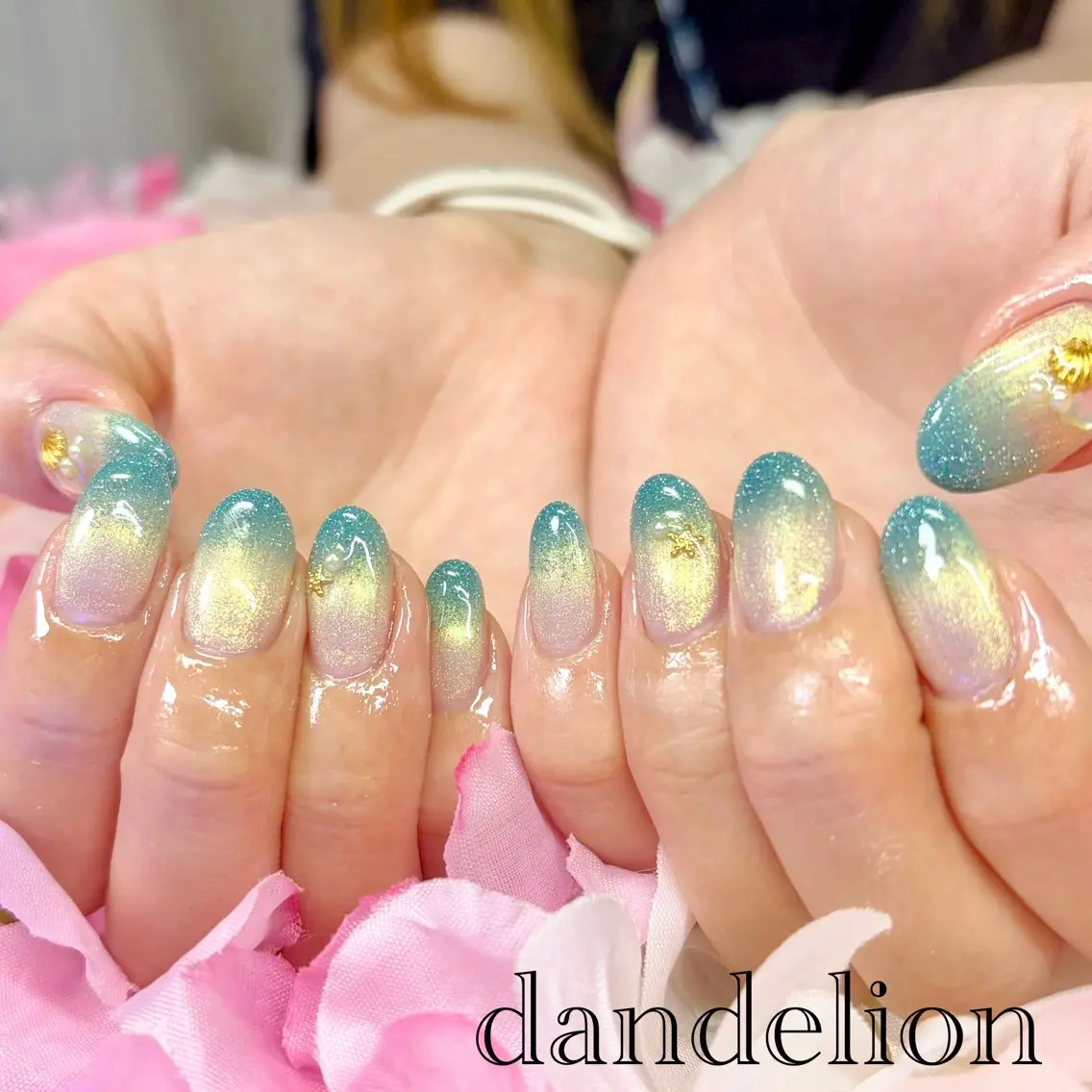 ネイル ハンドネイル ハンドケア dandelion ダンデライオンのネイルデザイン