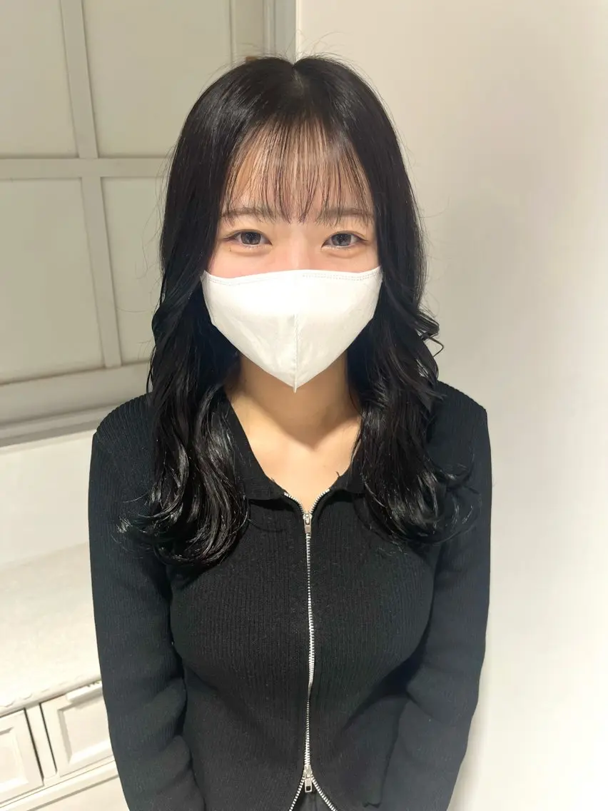 ロング 小谷野 真優のヘアスタイル