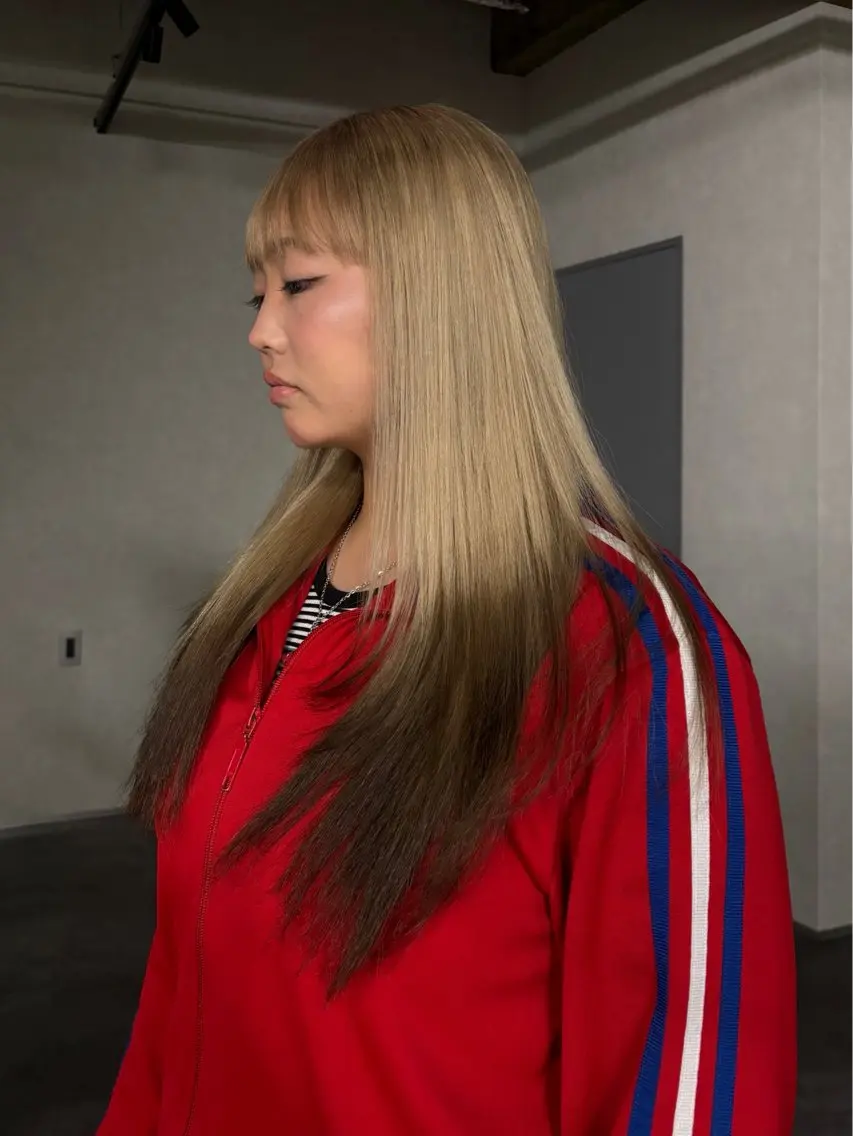 カラー 中川 穂乃果のヘアスタイル