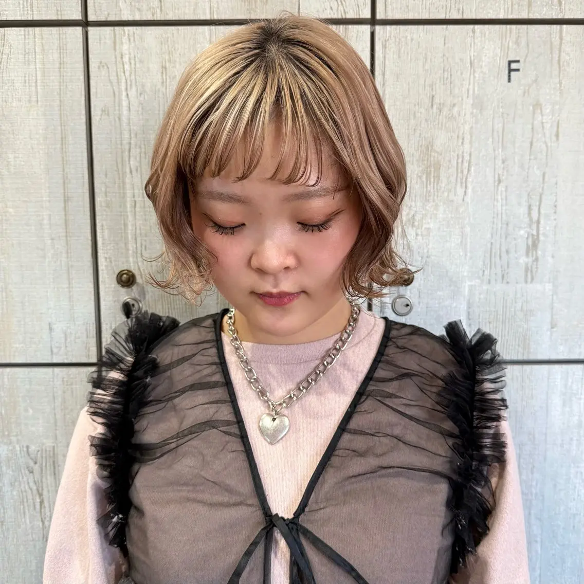 ミディアム カラー 柔らかいbeige ¦韓国¦🩰マユ🩰のヘアスタイル