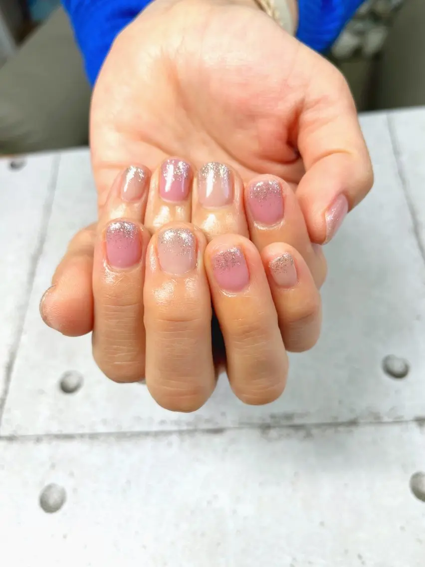 ネイル グラデーション ラメ(グリッター) ラメグラデーション Nail salon sowa-eのネイルデザイン