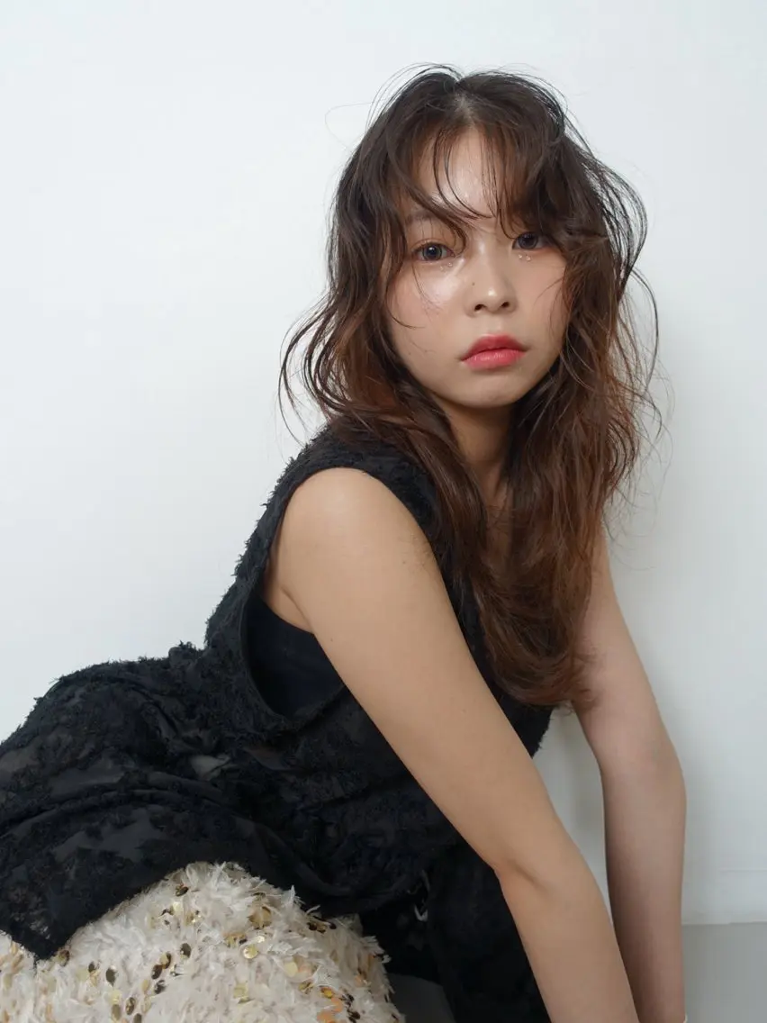 ロング ヘアカラー トリートメント 透明感カラー 🎀エリコ🌈のヘアスタイル