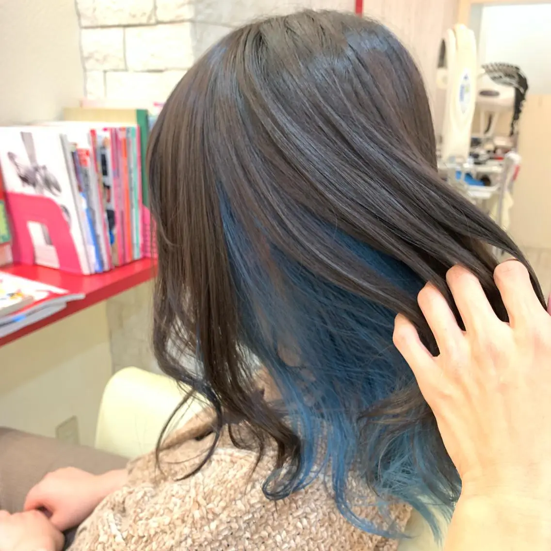 セミロング カラー ブリーチ 櫻井 なんなのヘアスタイル