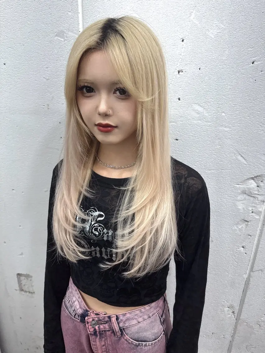 ロング カラー エクステ レイヤーカット ワンホンレイヤー カット ヘアカラー エクステ 盛れる顔周りカット ♥️韓国ヘア"ちぇるのヘアスタイル