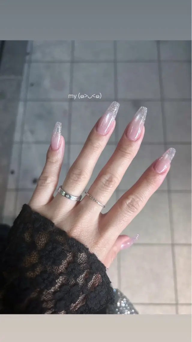 ネイル ハンドネイル EmaNail🎀 Haaruのネイルデザイン
