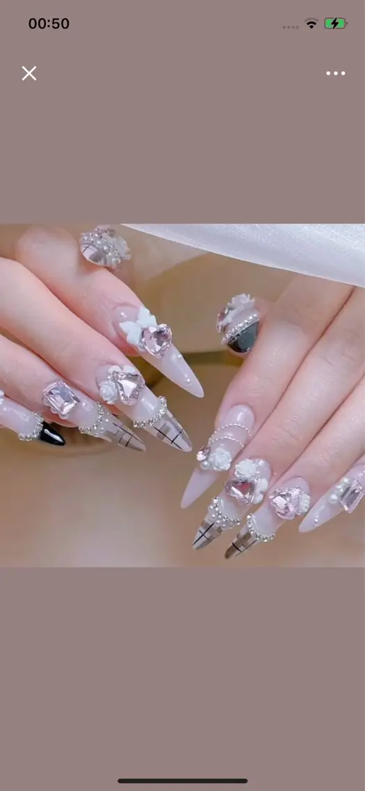 ネイル ハンドネイル ハンドケア Anh Nail 歌舞伎町のネイルデザイン