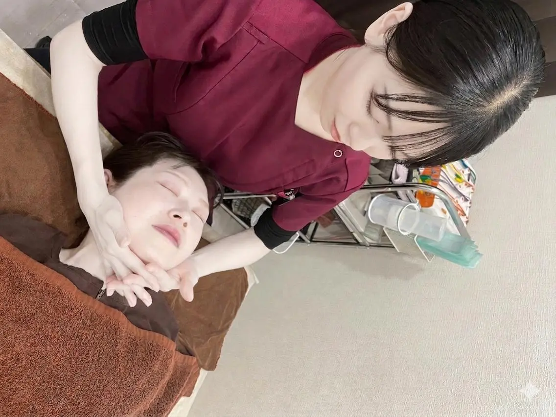 学生限定【小顔矯正】60分⭐️エラ張り・左右差・むくみなど即効性抜群◎の写真