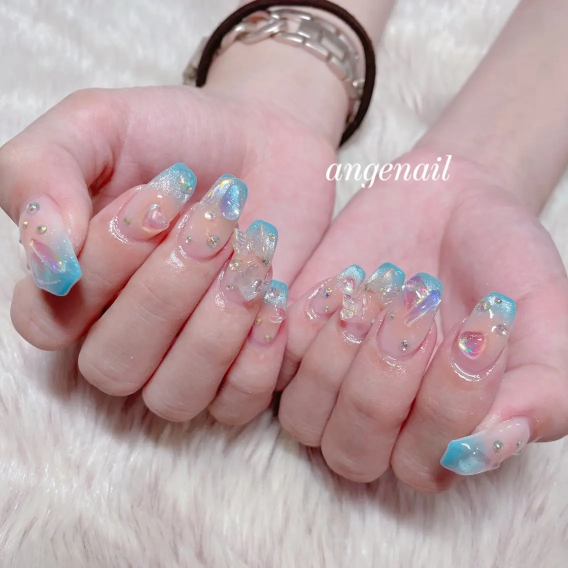 ネイル ハンドネイル オーナーネイリスト MAKIのネイルデザイン