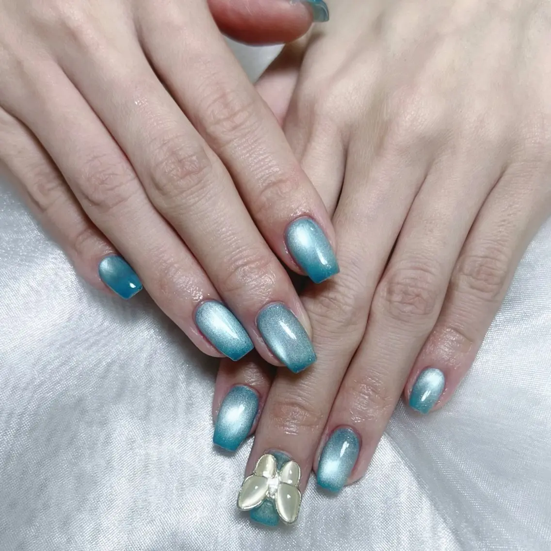 メンズ ネイル メンズ韓国風 アートネイル オーロラネイル ガーリー キラキラネイル ハンドネイル Nail salon 木にいるのネイルデザイン