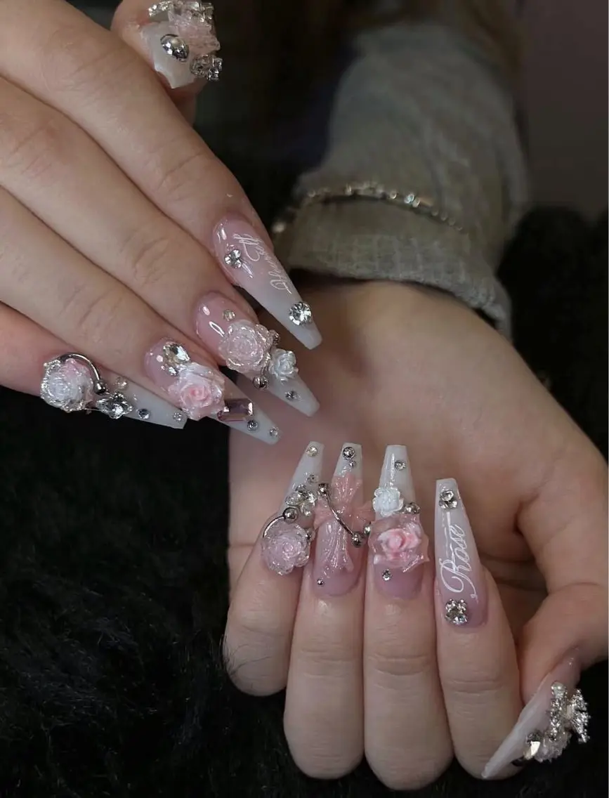 ネイル アートネイル ボルドー フレンチネイル ジェルネイル 氷ネイル・うるうるネイル ハンドネイル Julie NailSalonのネイルデザイン