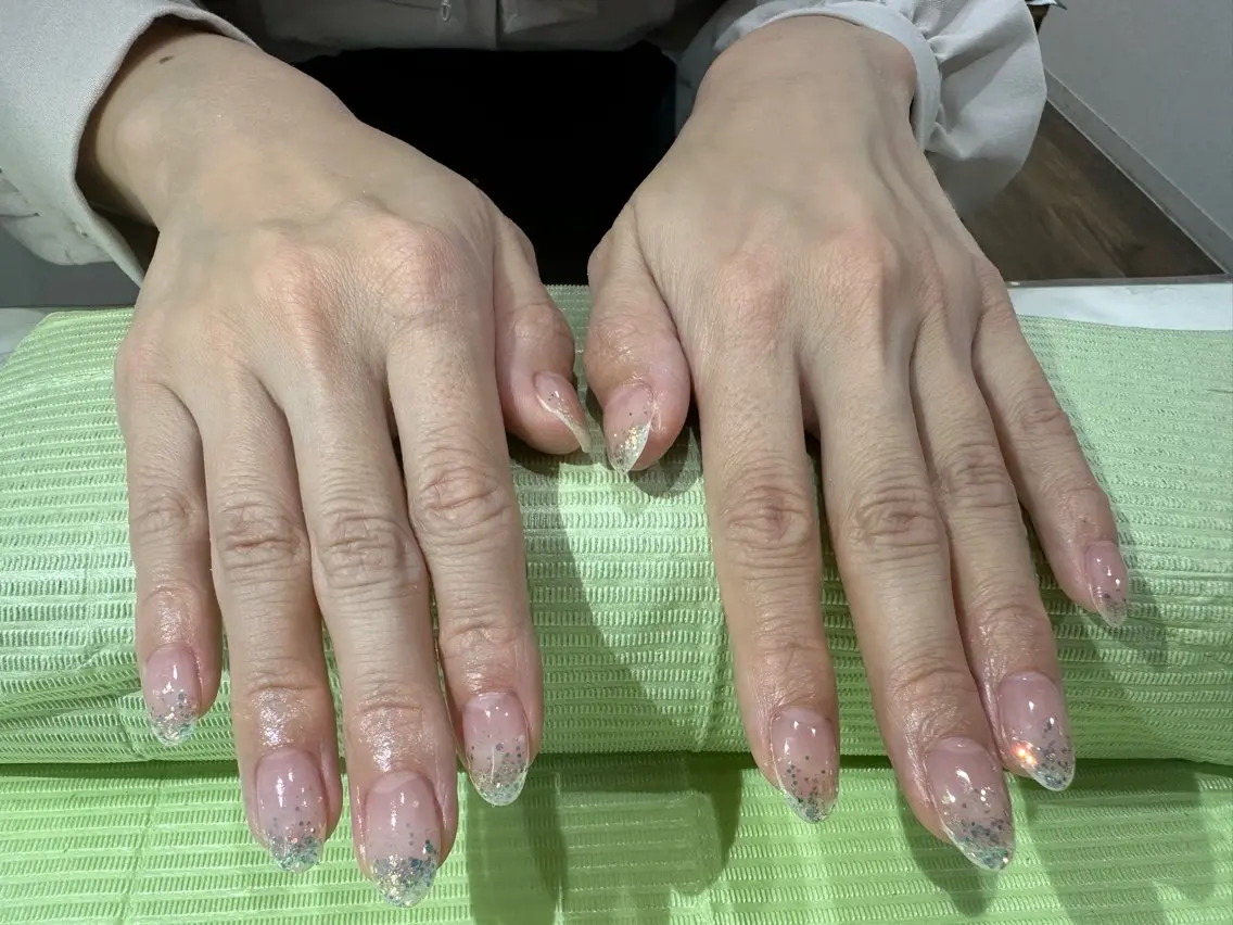 ネイル グラデーション ラメ(グリッター) ラメグラデーション 【Jr.ネイリスト】 💜serina💜のネイルデザイン