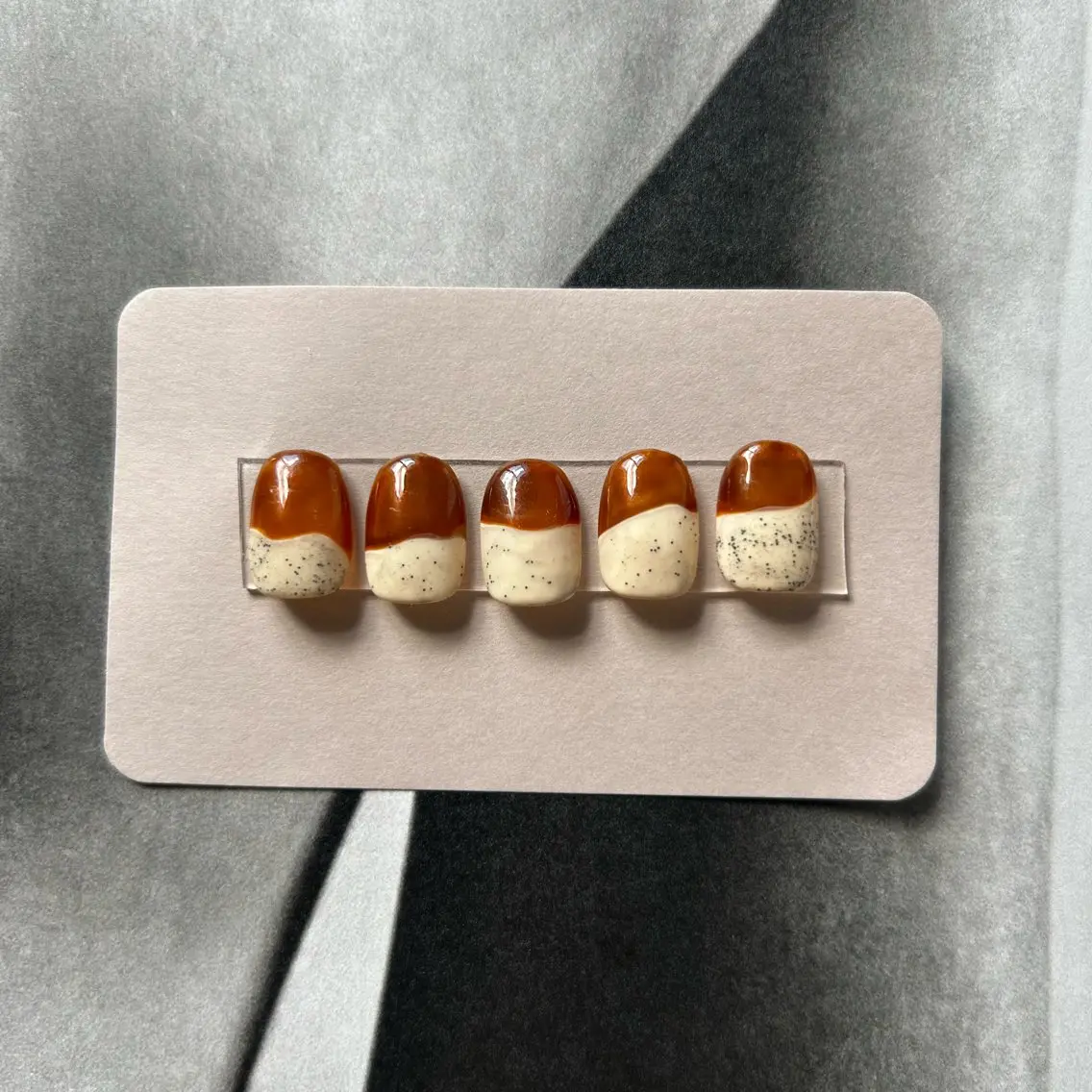 ネイル シンプルネイル ハンドネイル née RINAのネイルデザイン