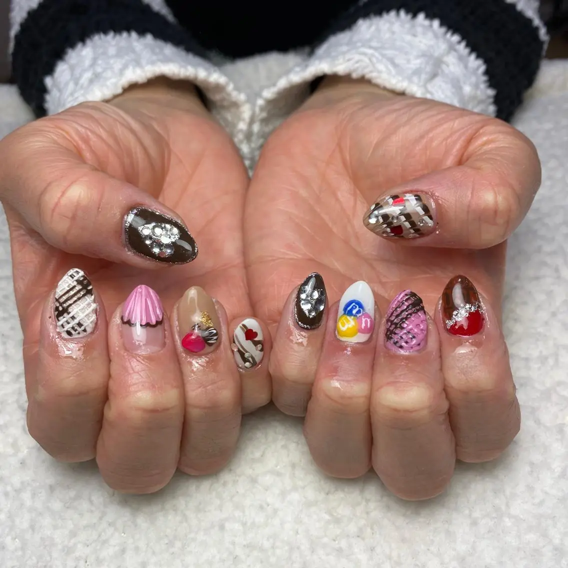ネイル バレンタイン COCO +のエステ・リラクイメージ